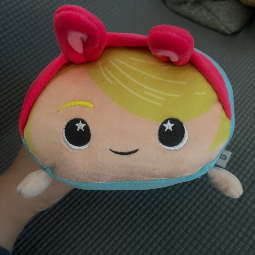 super cute plush toy for girls